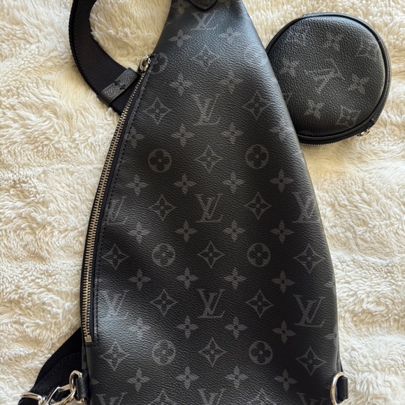 Louis Vuitton Duo Sling bag - Picture 5 of 8